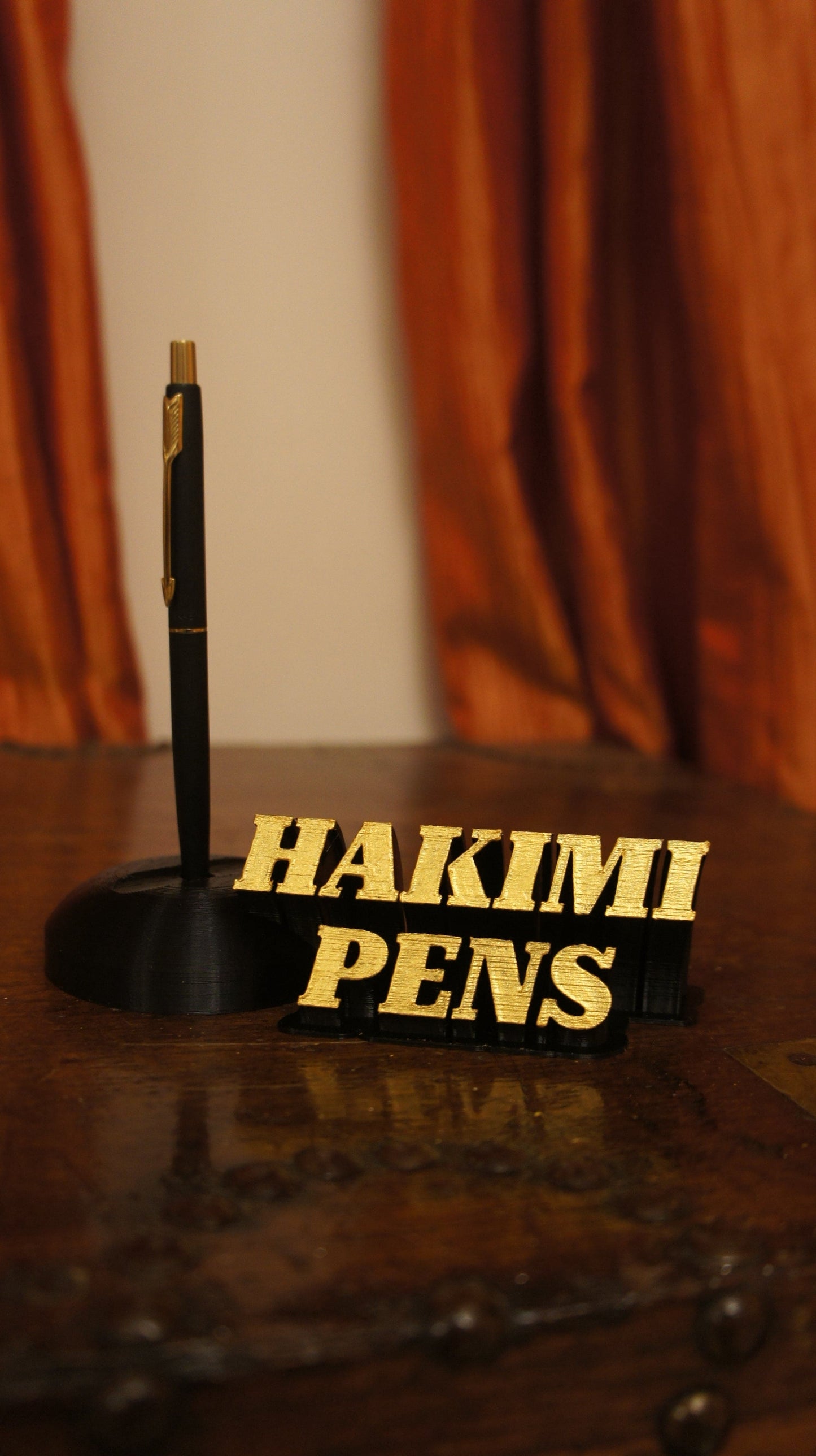 3D printed nameplate and pen holder