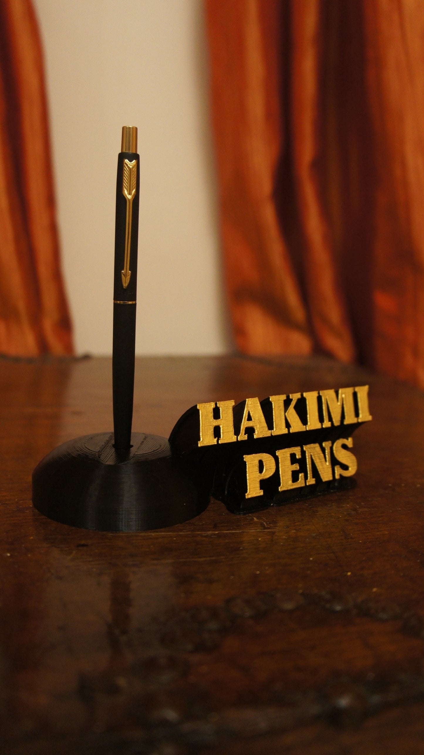 3D printed nameplate and pen holder